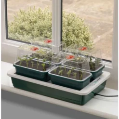 Garland Fab 4 Electric Propagator -Verdant Living 340188 fab 4 electric propagator inuse