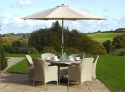 Bramblecrest Tetbury 6 Seat Set W 135cm Table & Parasol - Nutmeg